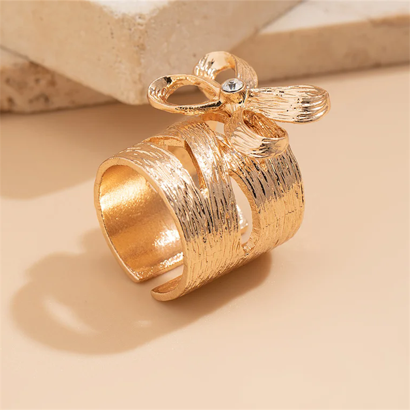 Luxury Bowknot Hollow Metal Rings for Women