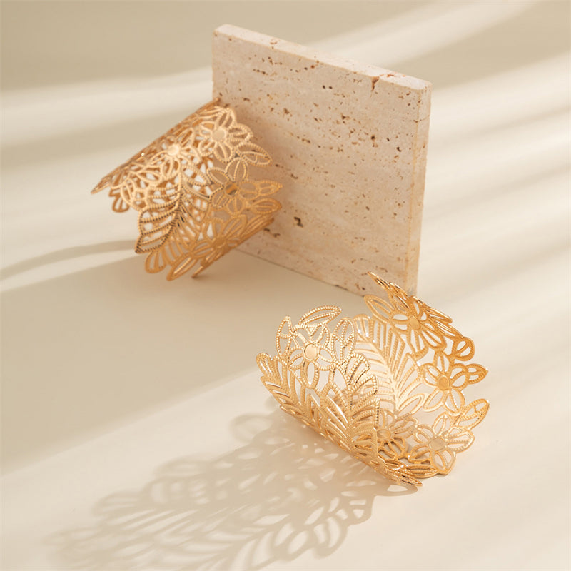 Women's Glossy Hollow Out Flower Leaf Design Bracelet