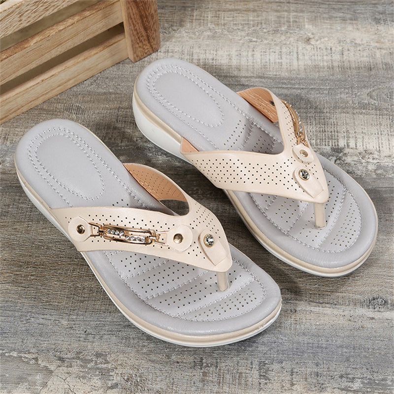 Summer Metal Buckle Celebrity Beach Slippers for Women