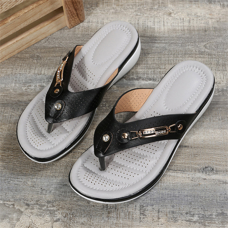 Summer Metal Buckle Celebrity Beach Slippers for Women
