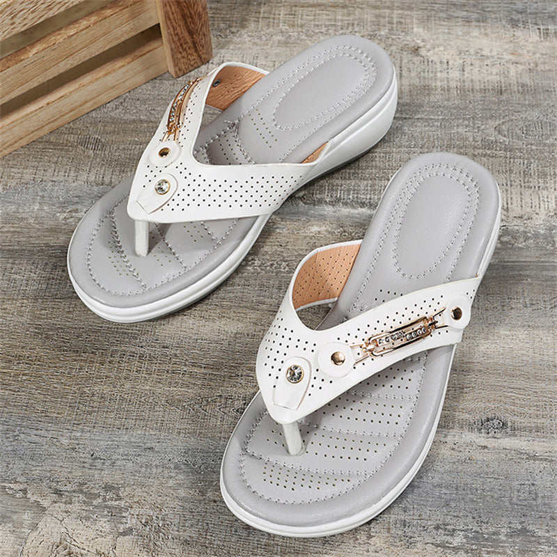 Summer Metal Buckle Celebrity Beach Slippers for Women