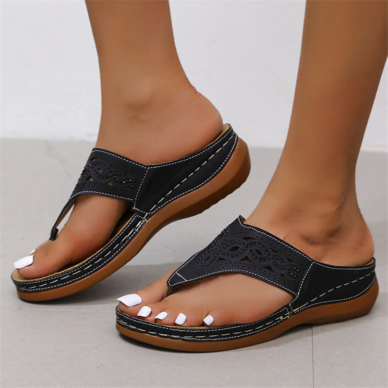 Hollowed-Out Design Lightweight Flip Flop For Women