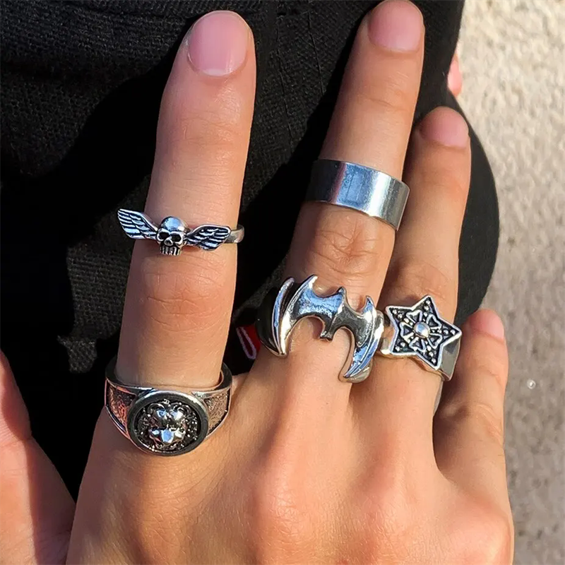 Men's 5pcs/Set Skeleton Bat Wings Star Rotable Rings