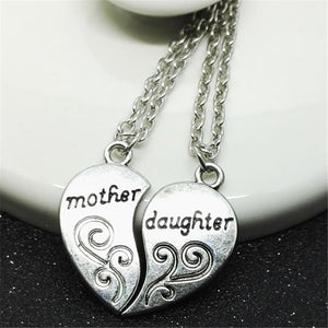 Mother’s Day Gift Lettering Engraved Pendant Chain Necklace Set