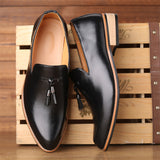 Pointed Toe Solid Color PU Leather Shoes