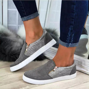Super Cute Crystal Decorated Shining Flat Shoes For Women