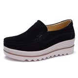 Women's Breathable Suede Round Toe Slip On Platform Shoes