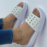 Summer Rivets Decorated Beach Slippers