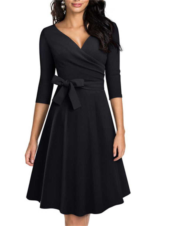 New V-Neck Three Quarter Sleeve Knee-Length Dresses