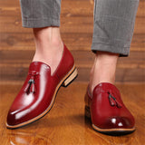 Pointed Toe Solid Color PU Leather Shoes