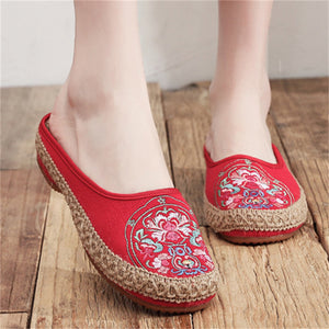 Casual Flat Heel Floral Embroidered Slippers