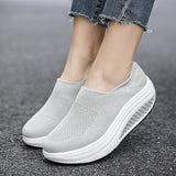 Breathable Solid Color Thick Sole Loafers