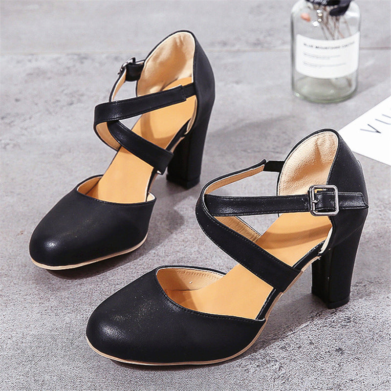 Female Stylish Delicate Round Toe Block Heel Buckle Pumps