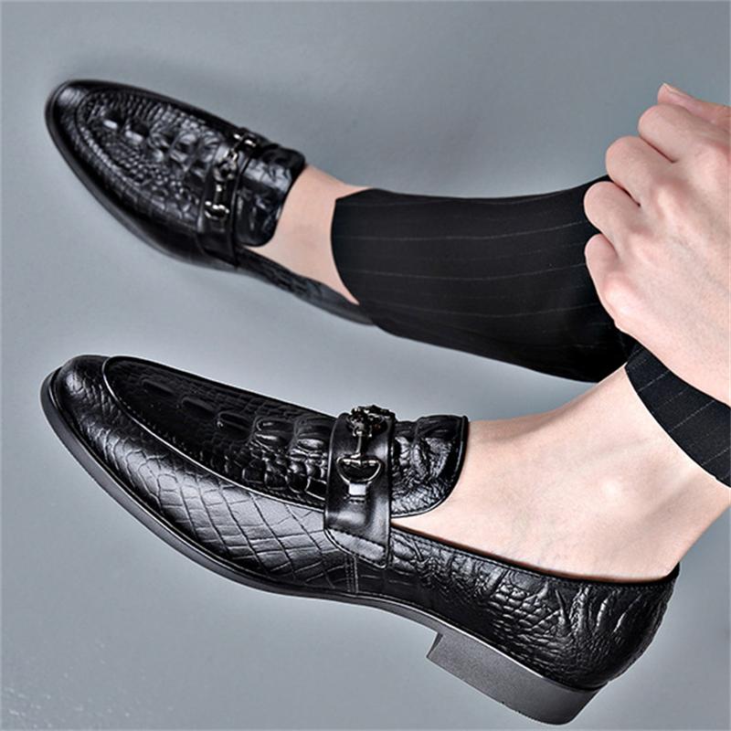 Men's Classic Crocodile Pattern Gentleman Business Slip On Dress Shoes